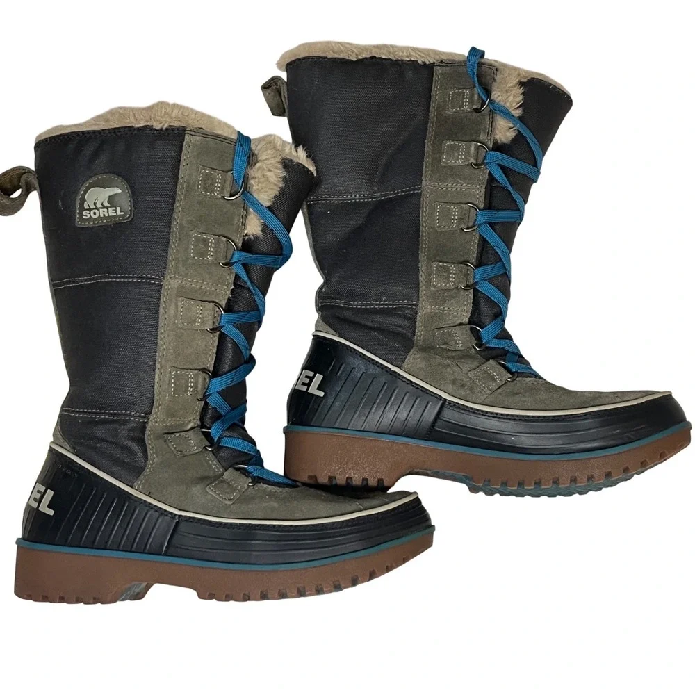 Sorel Women Tivoli High II snow boots blue laces. 7.5 Fur‎ Trim